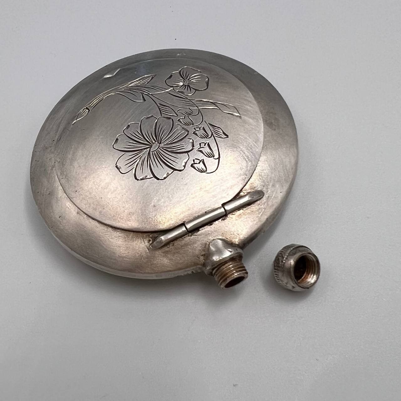 Vintage Vintage USSR Silver 875 Compact Powder Box Perfume Flask Size ONE SIZE - 6 Thumbnail