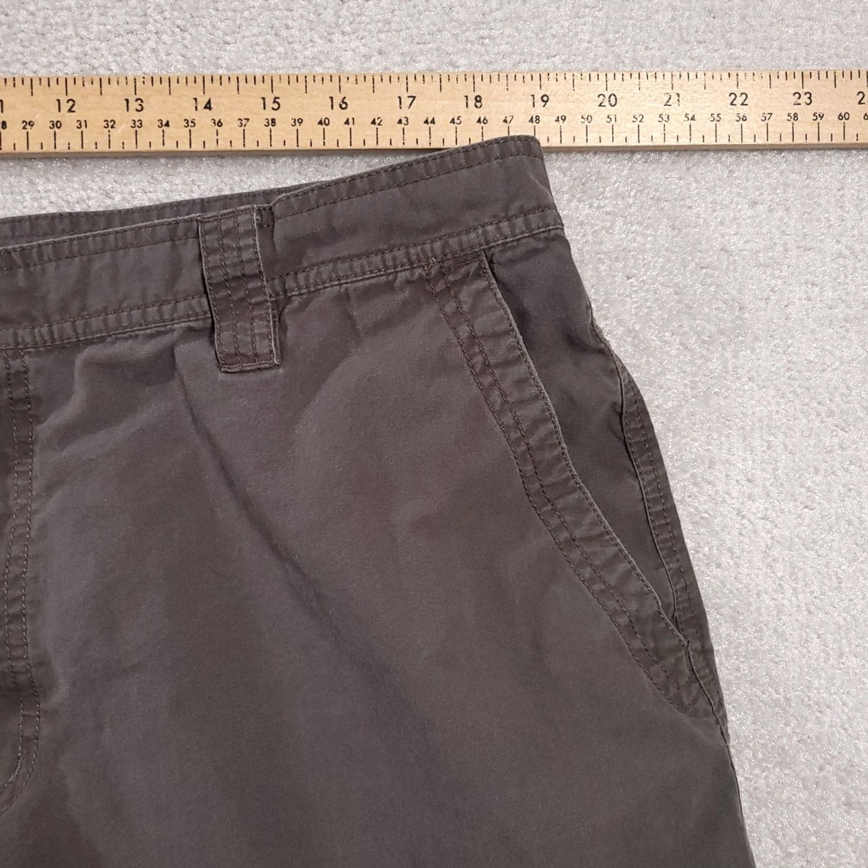 Vintage Columbia Mens Shorts 40 Gray Outdoor Cargo Pockets Regular Denim Cotton Belt Loops Pocketed Casual Size US 40 / EU 56 - 5 Thumbnail