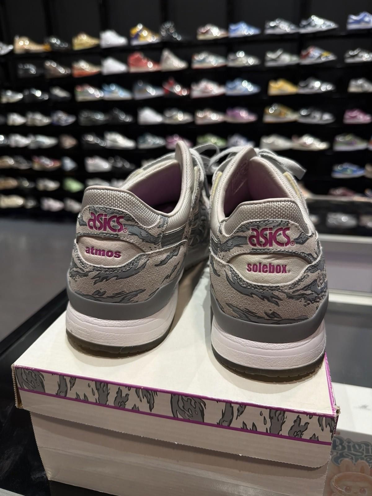 Asics atmos × Solebox × Asics Gel-Lyte III Grey Grey 11.5 Size US 11.5 / EU 44-45 - 12 Thumbnail