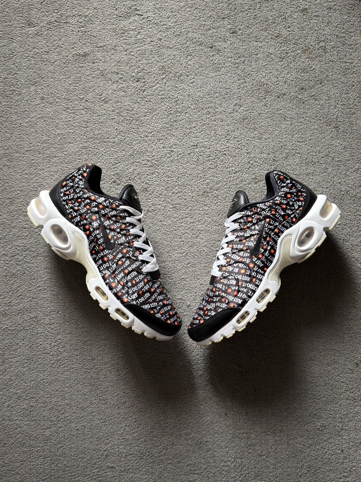 Nike Nike Air Max Plus Tn Just Do It Black Size US 10 / IT 40 - 1 Thumbnail