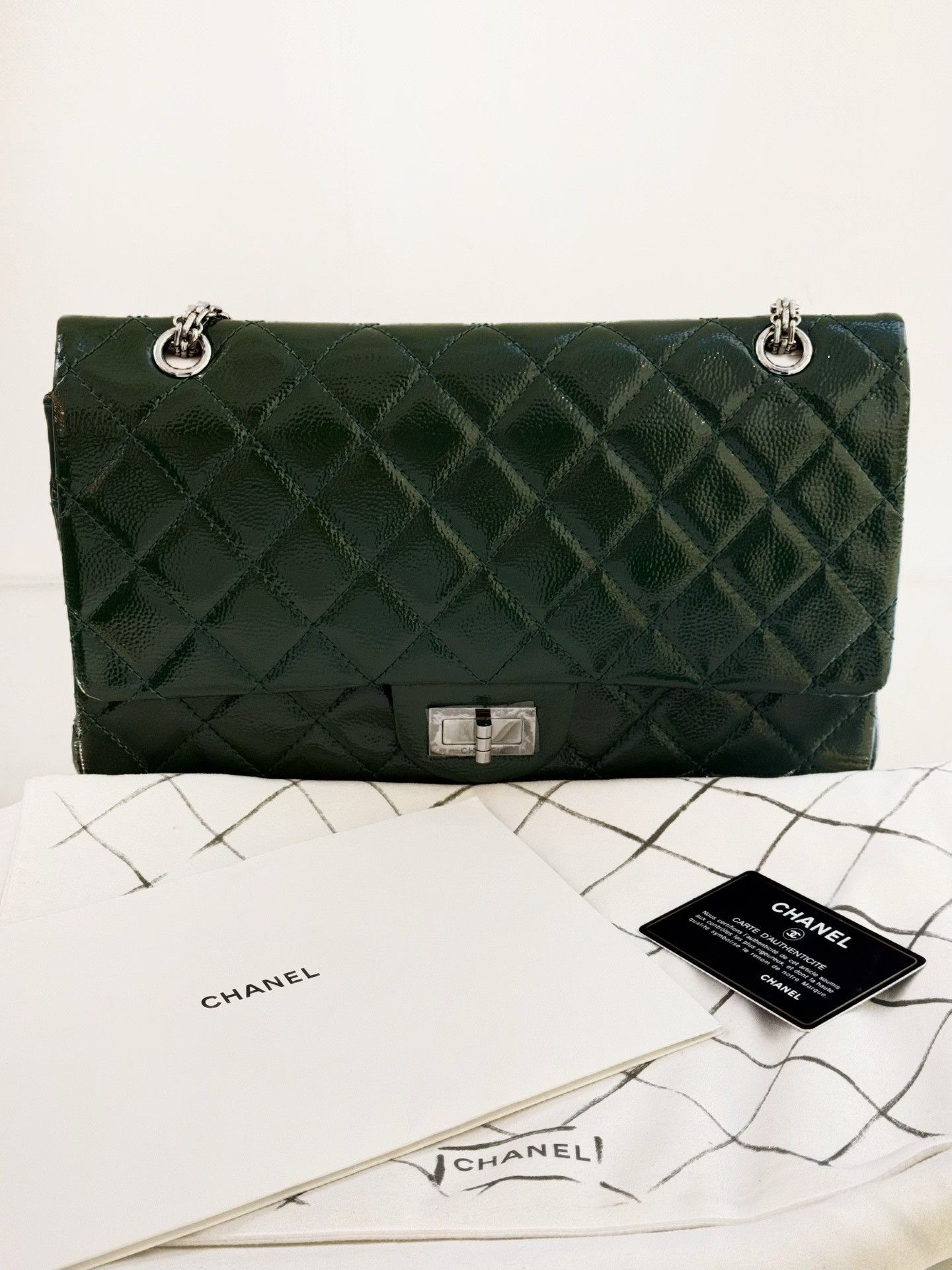 Chanel Pre-loved Bag Very good condition Size ONE SIZE - 1 Thumbnail