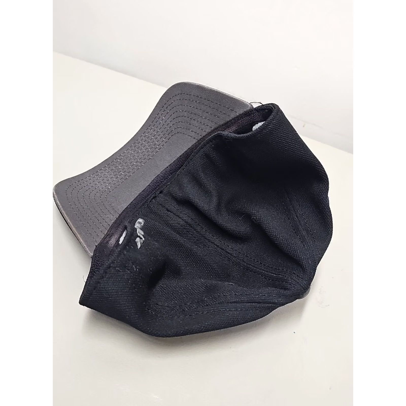 Oakley Oakley Baseball Cap Logo Size L/XL Black Cotton Spandex Stretch Fit Unisex Adults Size ONE SIZE - 5 Thumbnail