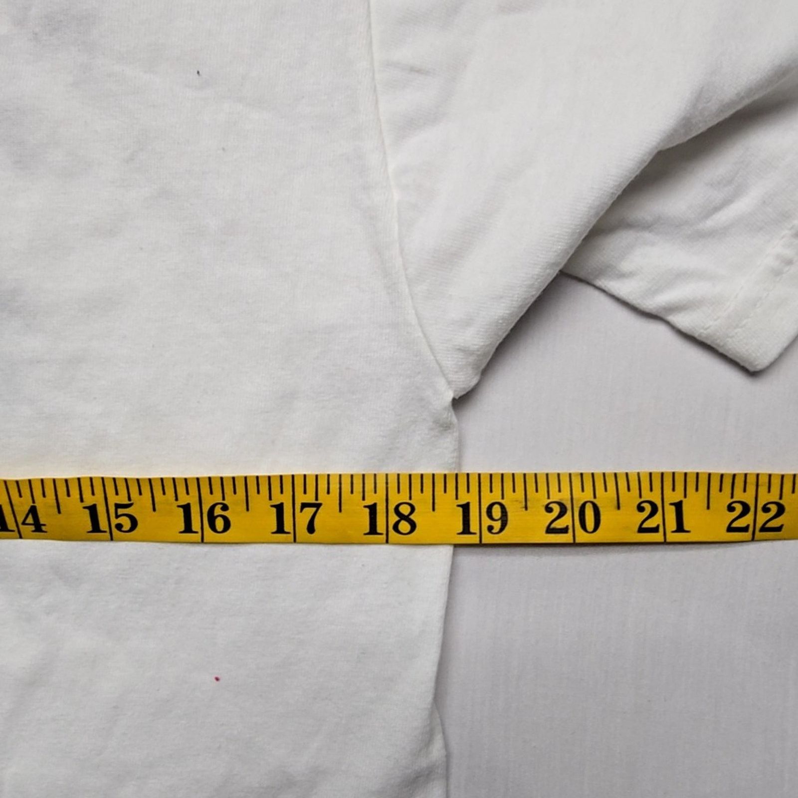 Jerzees Vintage Vail Paramedics Emt Shirt White Mens S Graphic Tee Size US S / EU 44-46 / 1 - 5 Thumbnail