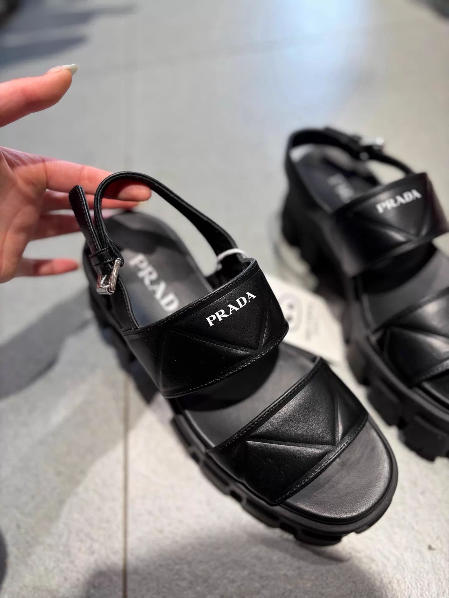 Prada Prada Black Leather Summer Platform Sandals 37.5 Size US 7 / IT 37 - 2 Thumbnail