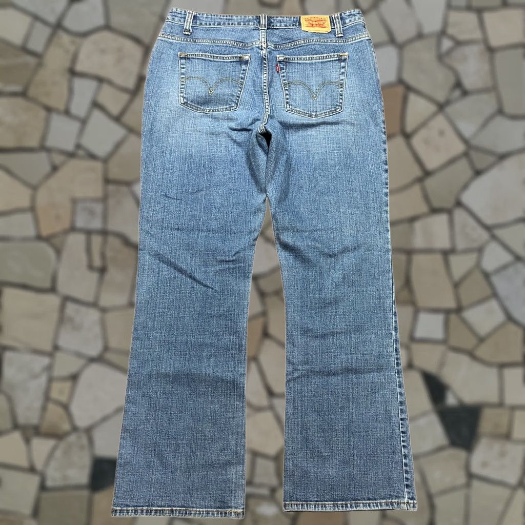 Levi's VINTAGE Levis 515 Womens Jeans Bootcut Blue Denim 16M 31.5 Inseam Western 90s Size 38" / US 16 / IT 52 - 1 Thumbnail