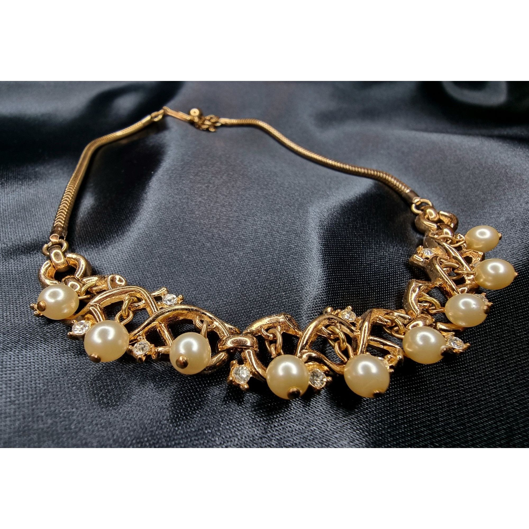 Vintage Rare Find Vintage Trifari 1950s Gold-Tone Necklace With Faux Size ONE SIZE - 2 Thumbnail