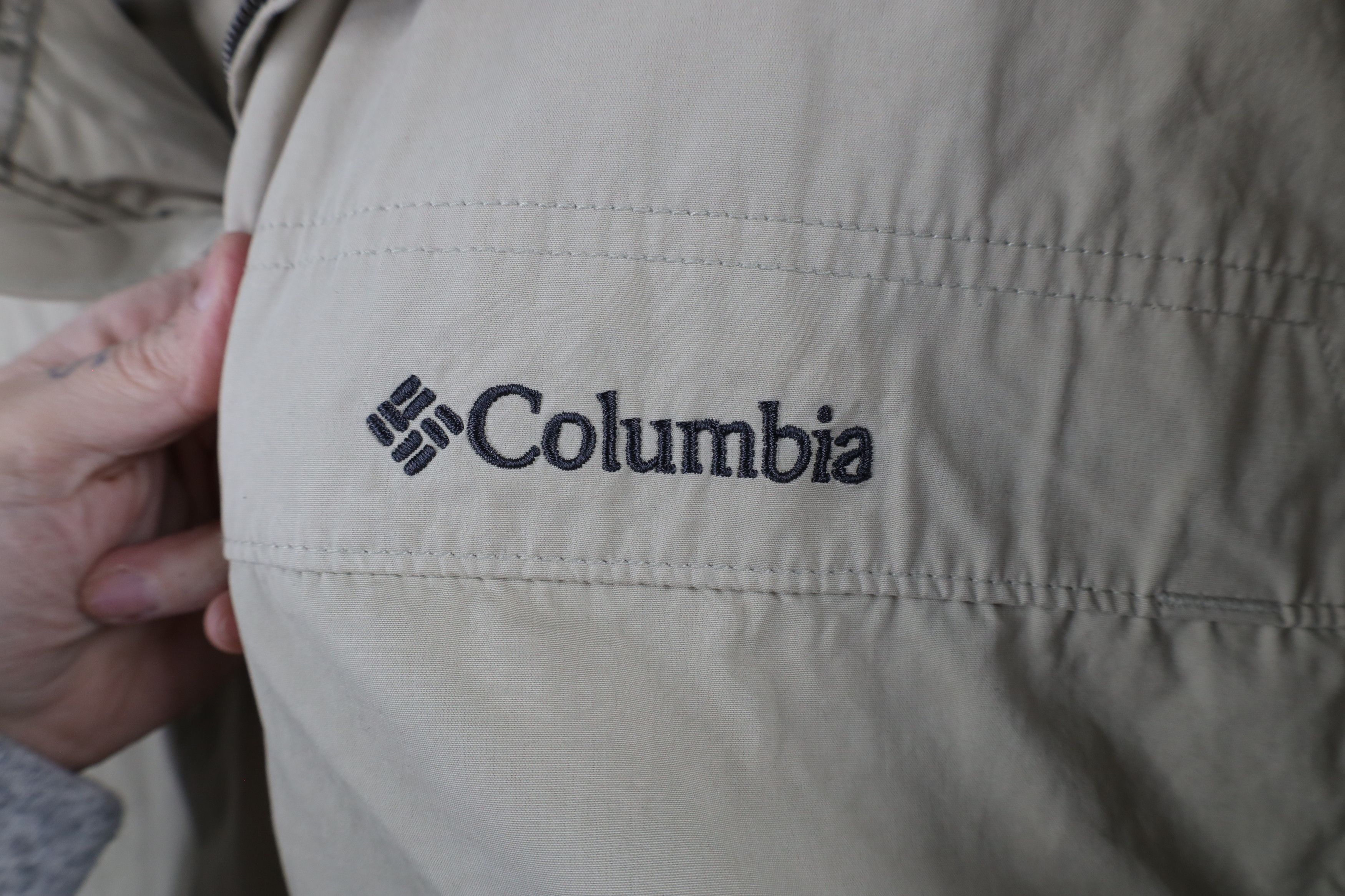 Columbia × Vintage Vintage 90s Columbia Lined Full Zip Bomber Jacket Beige Size US XL / EU 56 / 4 - 4 Thumbnail