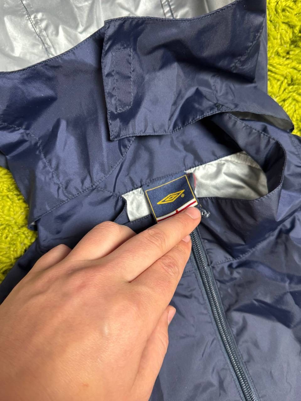 Umbro Vintage Umbro England Soccer Track Jacket Size US L / EU 52-54 / 3 - 4 Thumbnail