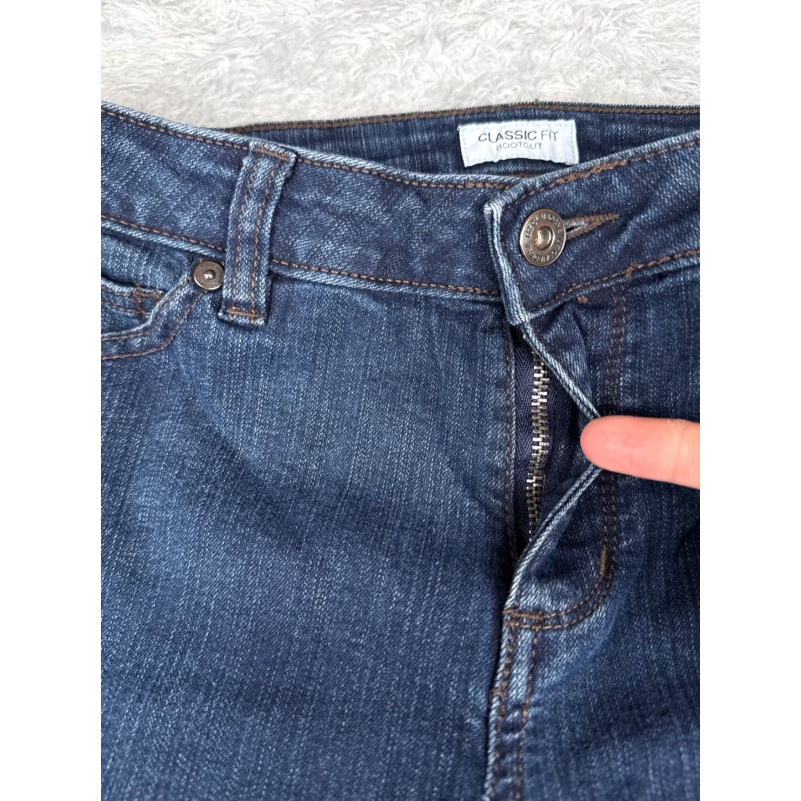 Liz Claiborne Liz Claiborne Jeans Women 6 Blue Denim Bootcut 31x31 Classic Comfortable Stretch Slimming 5-Pocket Fall Spring Summer Womens Size 28" / US 6 / IT 42 - 5 Thumbnail