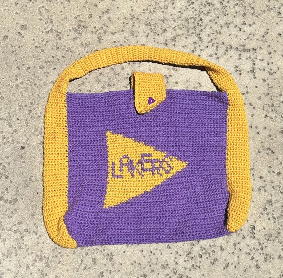 Vintage Vintage Handmade Crochet NBA LA Lakers Bag Tote Size ONE SIZE - 3 Thumbnail