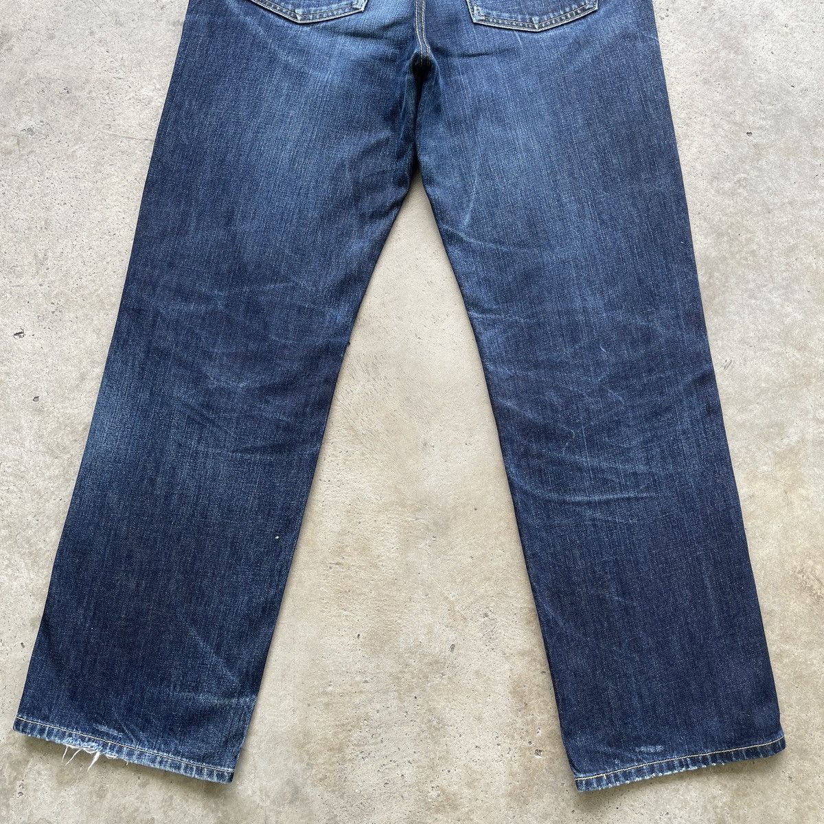 Levi's Vintage Clothing Vintage Levi’s 502 Distressed Jeans Dark Blue Faded Pants Size US 32 / EU 48 - 13 Thumbnail