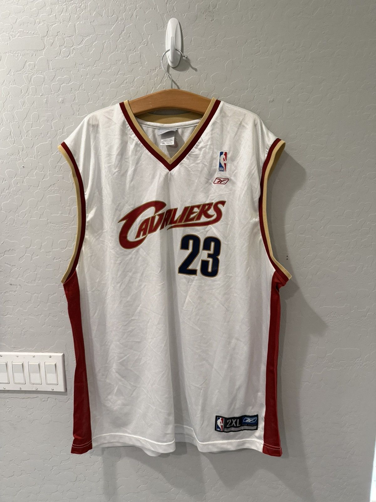 Reebok Vintage Reebok Cavs LeBron James Rookie Jersey 2XL Bin 1 Size US XXL / EU 58 / 5 - 1 Thumbnail