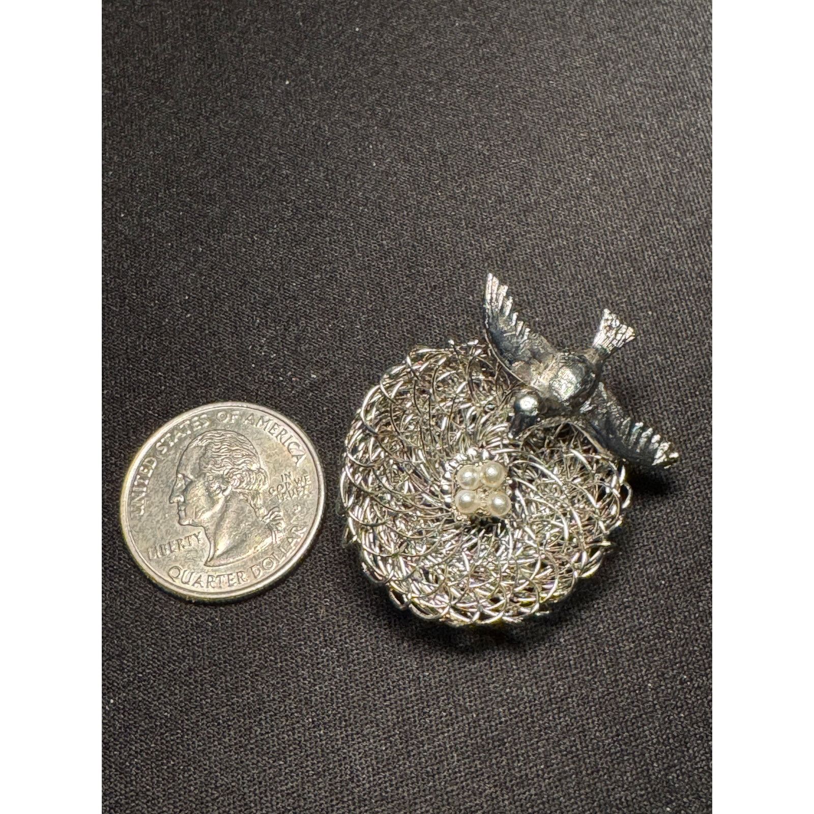 Other Vintage Silver Tone Wire Bird Next Faux Pearl Eggs Brooch Size ONE SIZE - 4 Thumbnail