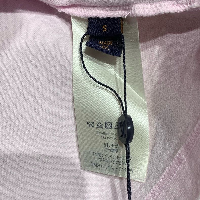 Louis Vuitton Louis Vuitton Pink simple logo short sleeve 2503-Nextarrow Size US S / EU 44-46 / 1 - 4 Thumbnail