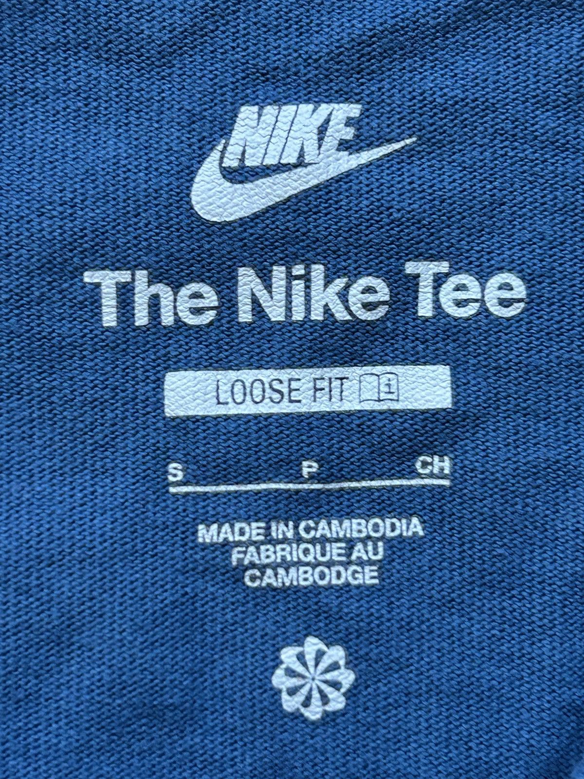 Nike T-SHIRT NIKE CENTRAL SWOOSH 🔘 STREETWEAR, SPORTSWEAR 🔘 M Size US M / EU 48-50 / 2 - 5 Thumbnail