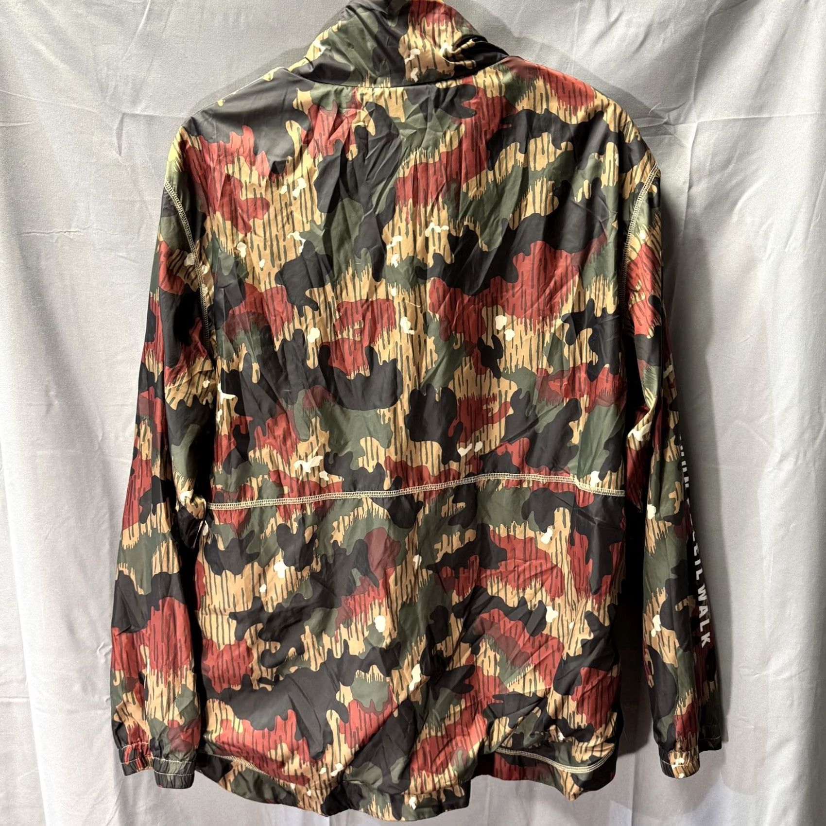 Adidas Adidas Pharrell Williams Jacket Mens Large Camo Hiking Outdoor Fleece Pullover Size US L / EU 52-54 / 3 - 3 Thumbnail