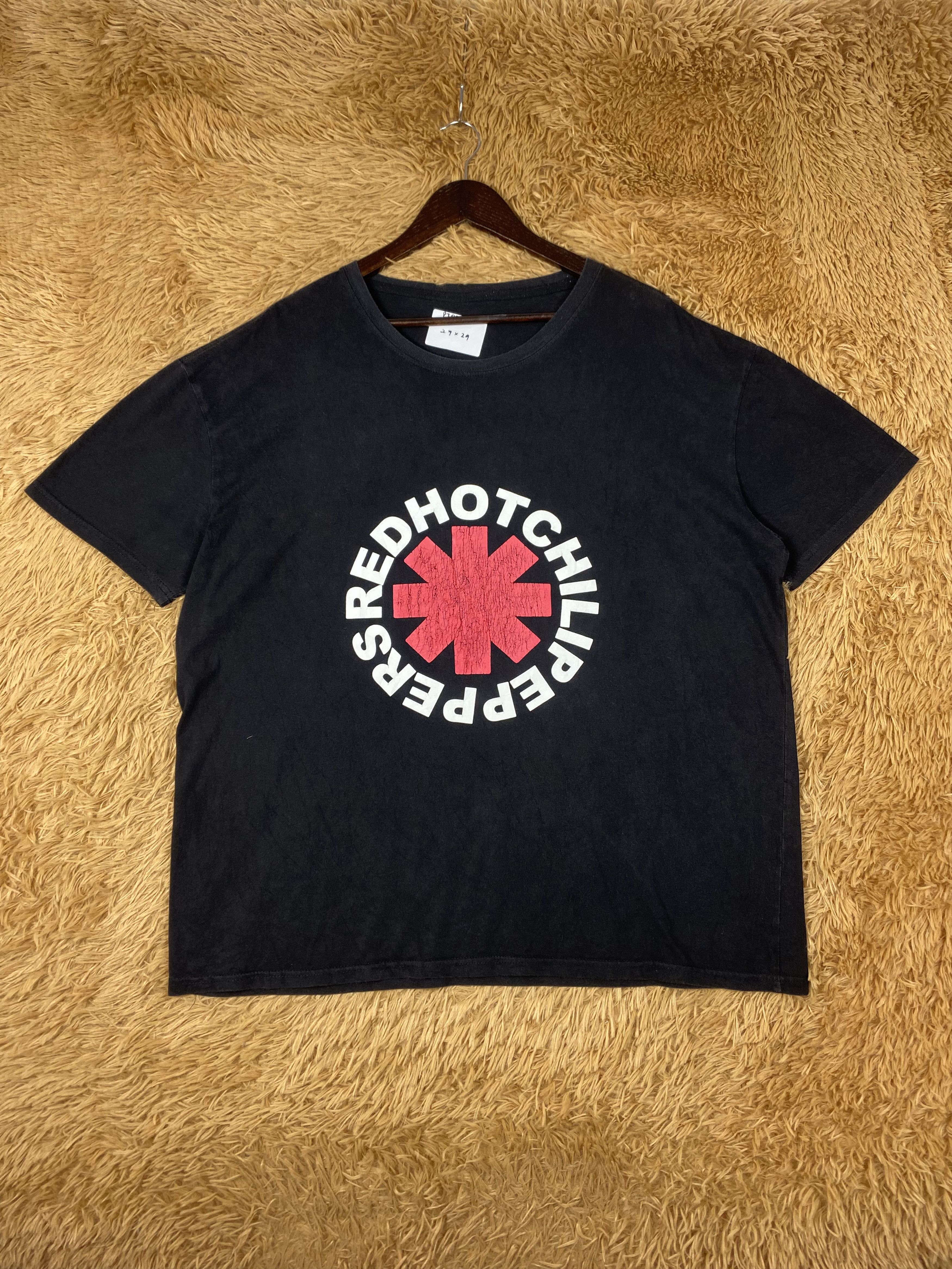 Band Tees Vintage Red Hot Chili Peppers Band T-Shirts PT0049 Size US L / EU 52-54 / 3 - 1 Thumbnail