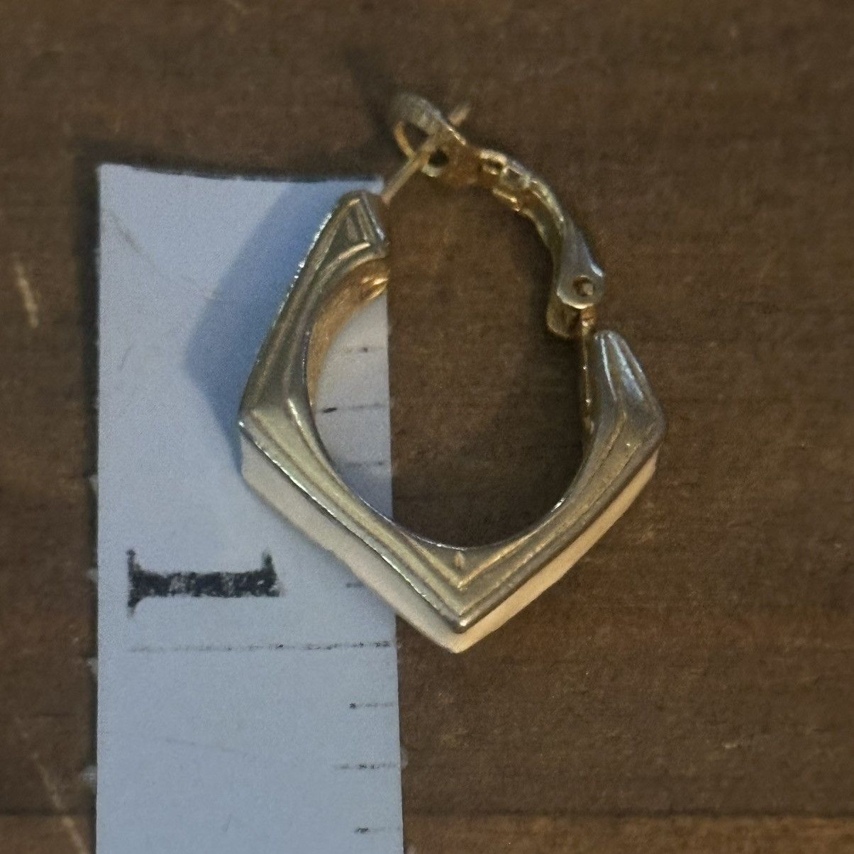 Other × Vintage Vintage Goldette cream enamel pointed hoop earrings Size ONE SIZE - 3 Thumbnail