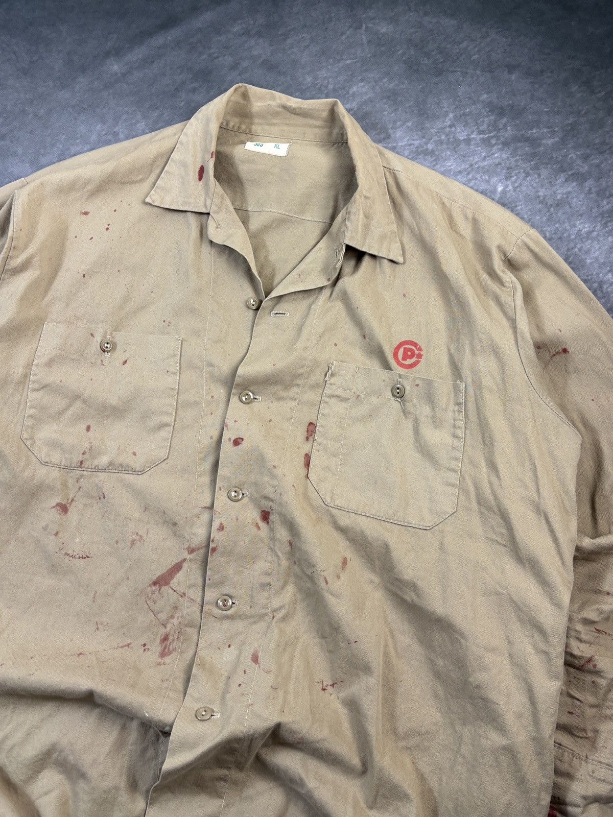 Vintage Vintage Work Shirt Blood Splatter Thrashed CP Rail Moleskin Size US XL / EU 56 / 4 - 12 Thumbnail