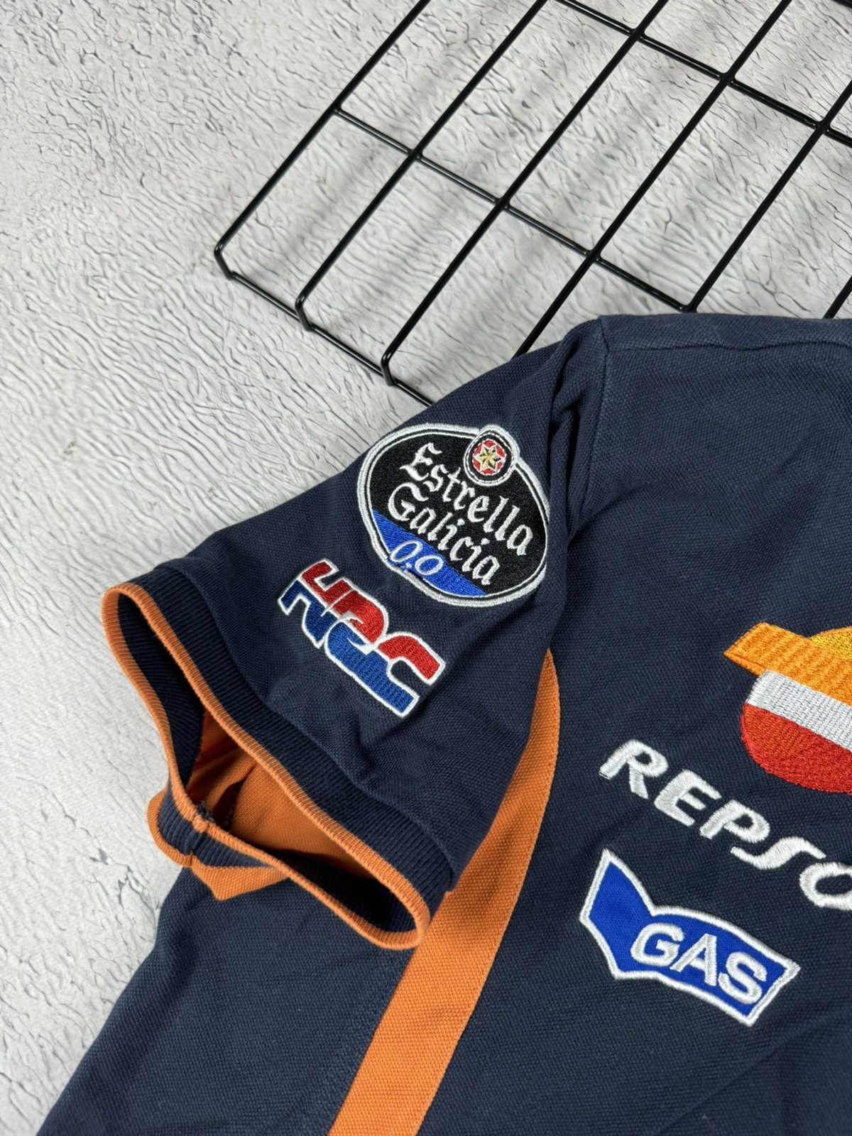 Formula 1 × Honda × Vintage Honda Gas Repsol Racing Team Polos Formula Uno F-1 M sz Size US M / EU 48-50 / 2 - 4 Thumbnail