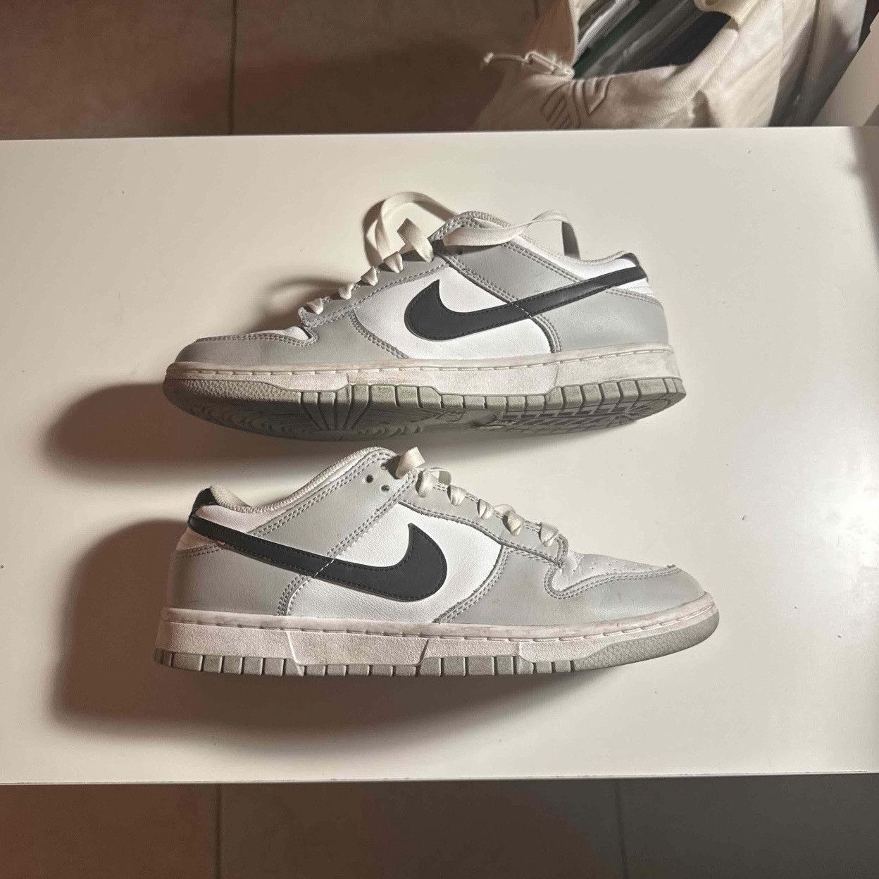 Nike nike dunk low “lottery pack - grey fog” Size US 8 / EU 41 - 2 Thumbnail