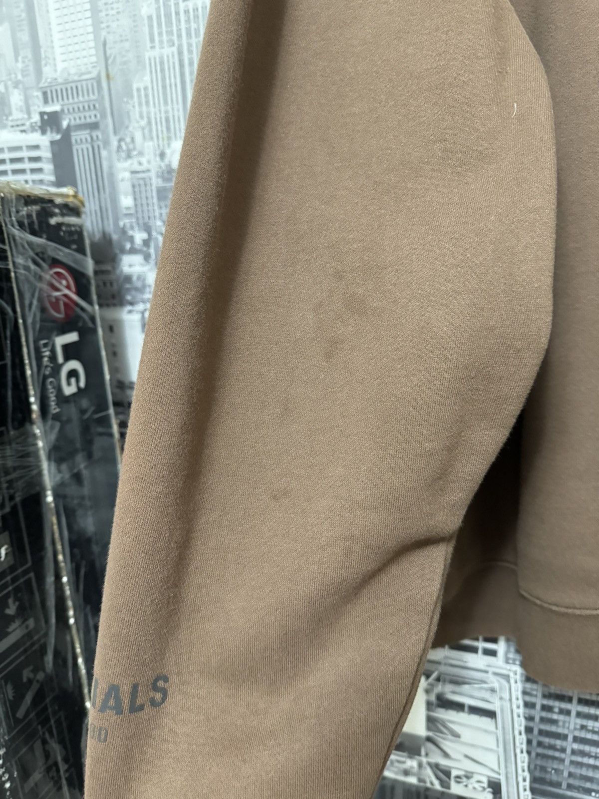 Fear of God 💥Fear of God Essentials Half Zip Pullover SZ Small Taupe Size US S / EU 44-46 / 1 - 13 Thumbnail