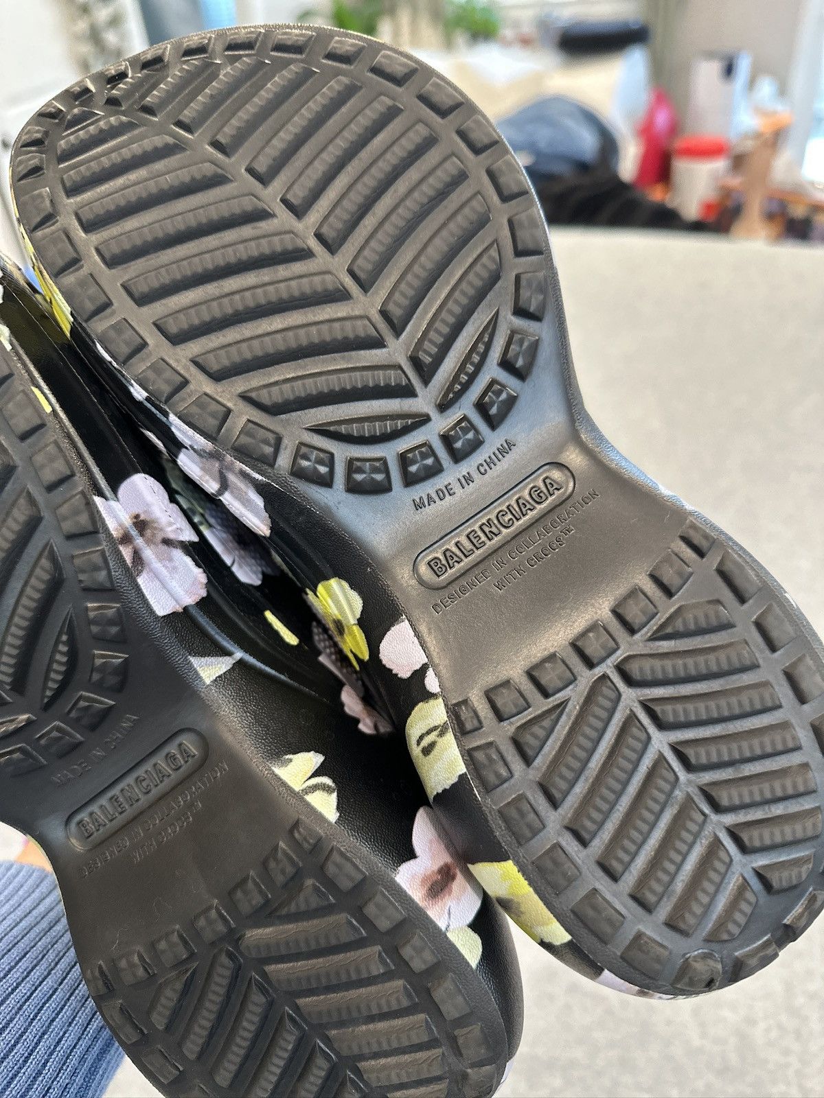 Balenciaga × Crocs Rare sold out collab with Balenciaga x Crocs Size US 6 / IT 36 - 9 Thumbnail