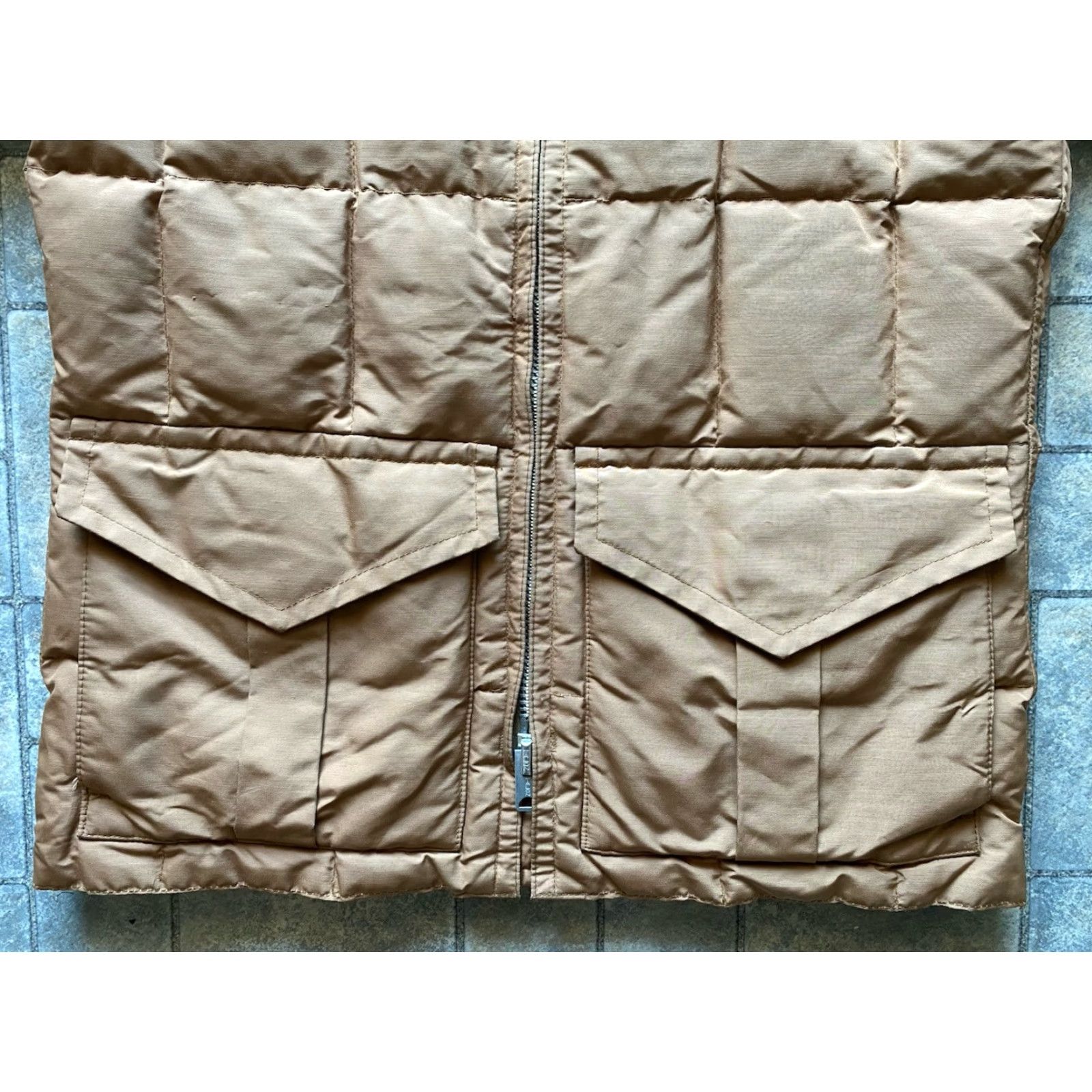 Vintage VINTAGE Comfy Seattle Quilt Jacket Coat Goose Down Mens S Talon Zipper 50s/60s Brown Size US S / EU 44-46 / 1 - 3 Thumbnail