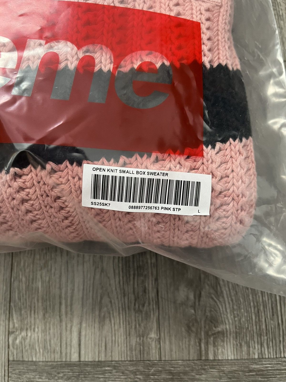 Supreme Supreme Loose Gauge Stripe Small Box Sweater Size US L / EU 52-54 / 3 - 4 Thumbnail