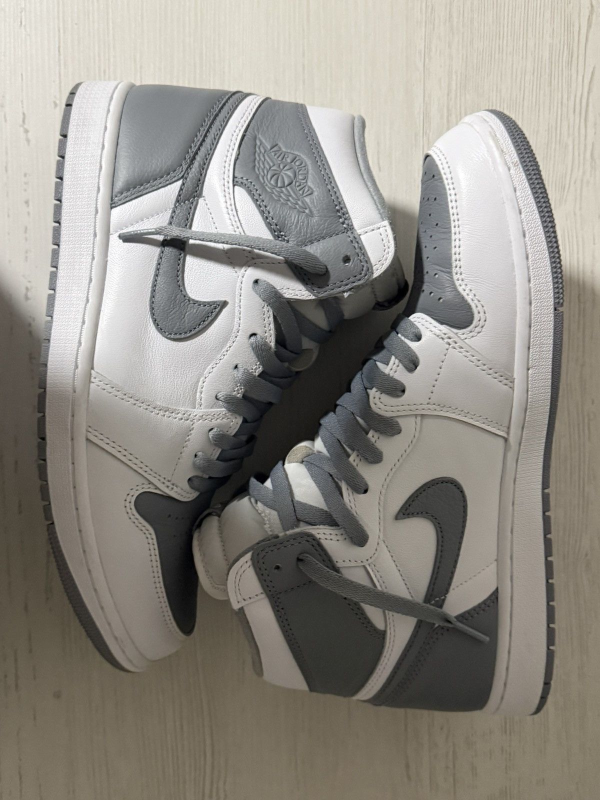 Nike Air Jordan 1 Retro High OG “Stealth” Size US 11 / EU 44 - 2 Thumbnail