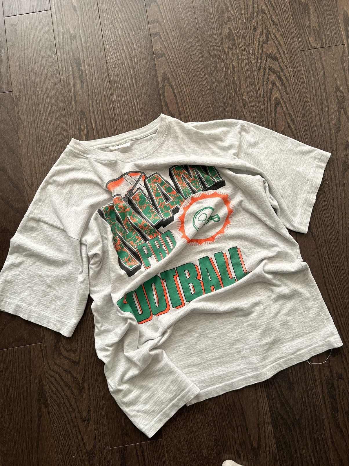 NFL × Vintage Single Stitch Miami Pro FootBall 90's graphic Tee Size US L / EU 52-54 / 3 - 1 Thumbnail