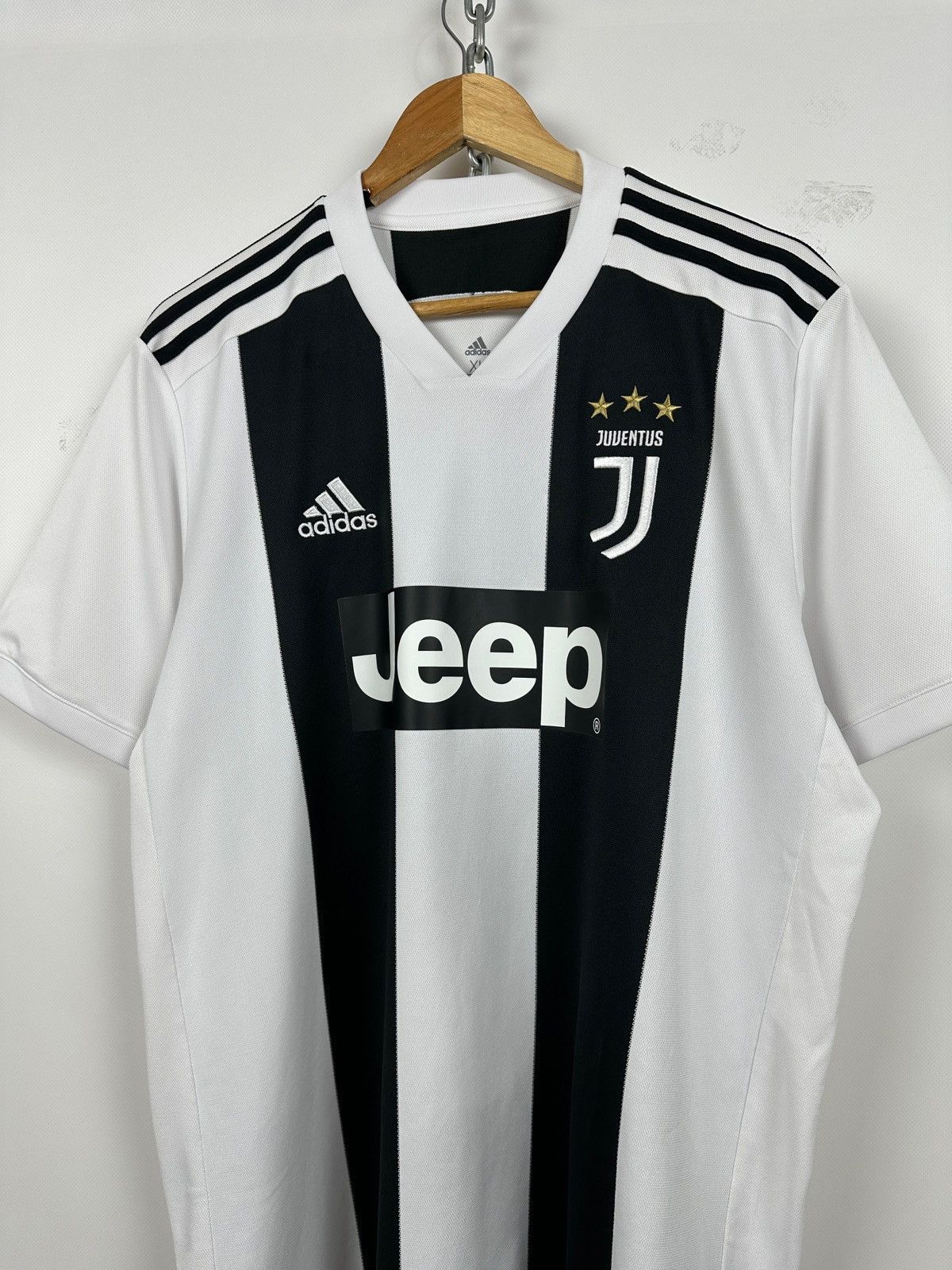 Adidas 2018/19 Adidas Juventus FC Home Soccer Jersey Size US XL / EU 56 / 4 - 2 Thumbnail