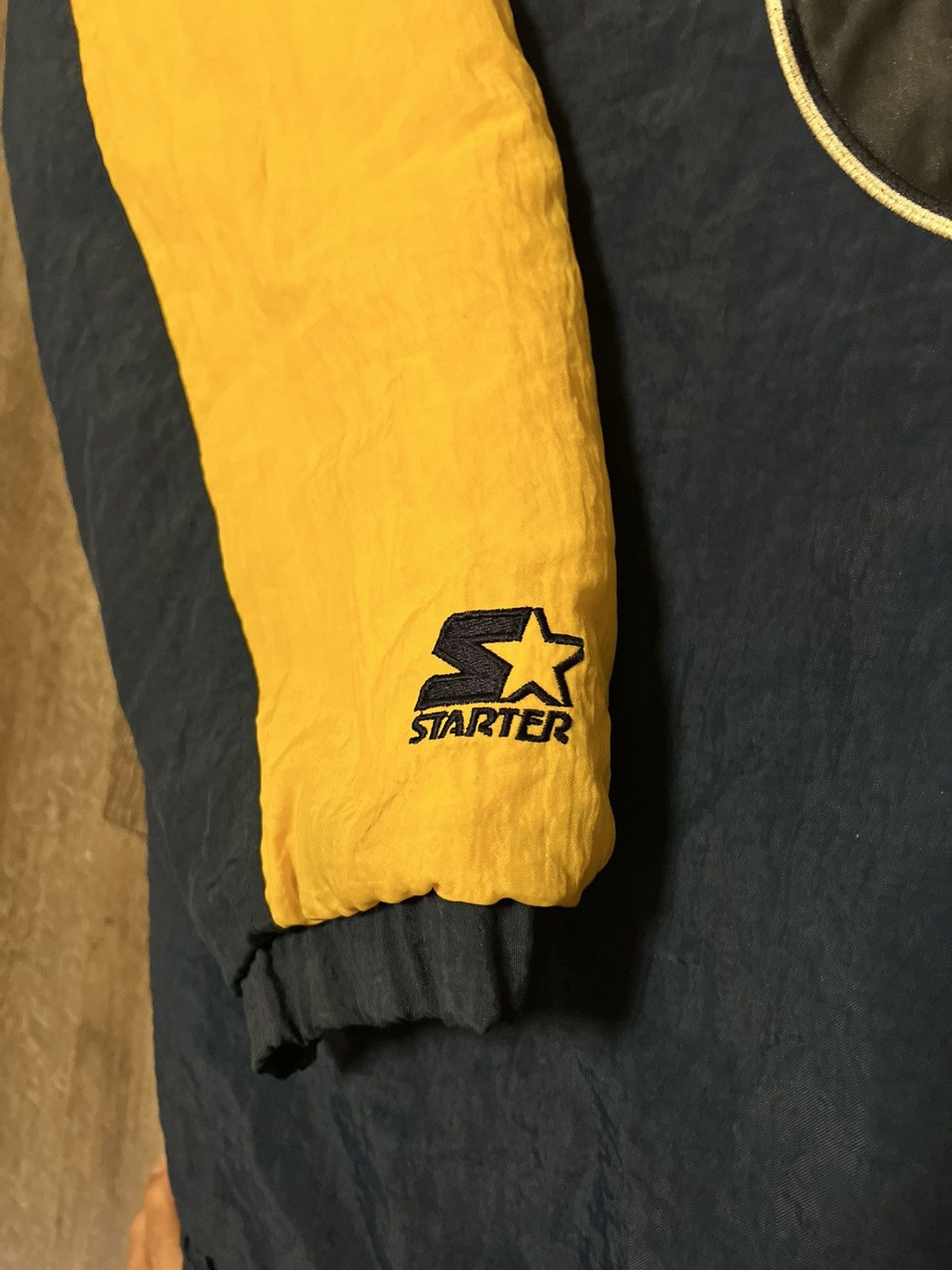 Starter × Vintage Vintage UCLA Puffer Starter Jacket size 2XL Size US XXL / EU 58 / 5 - 7 Thumbnail