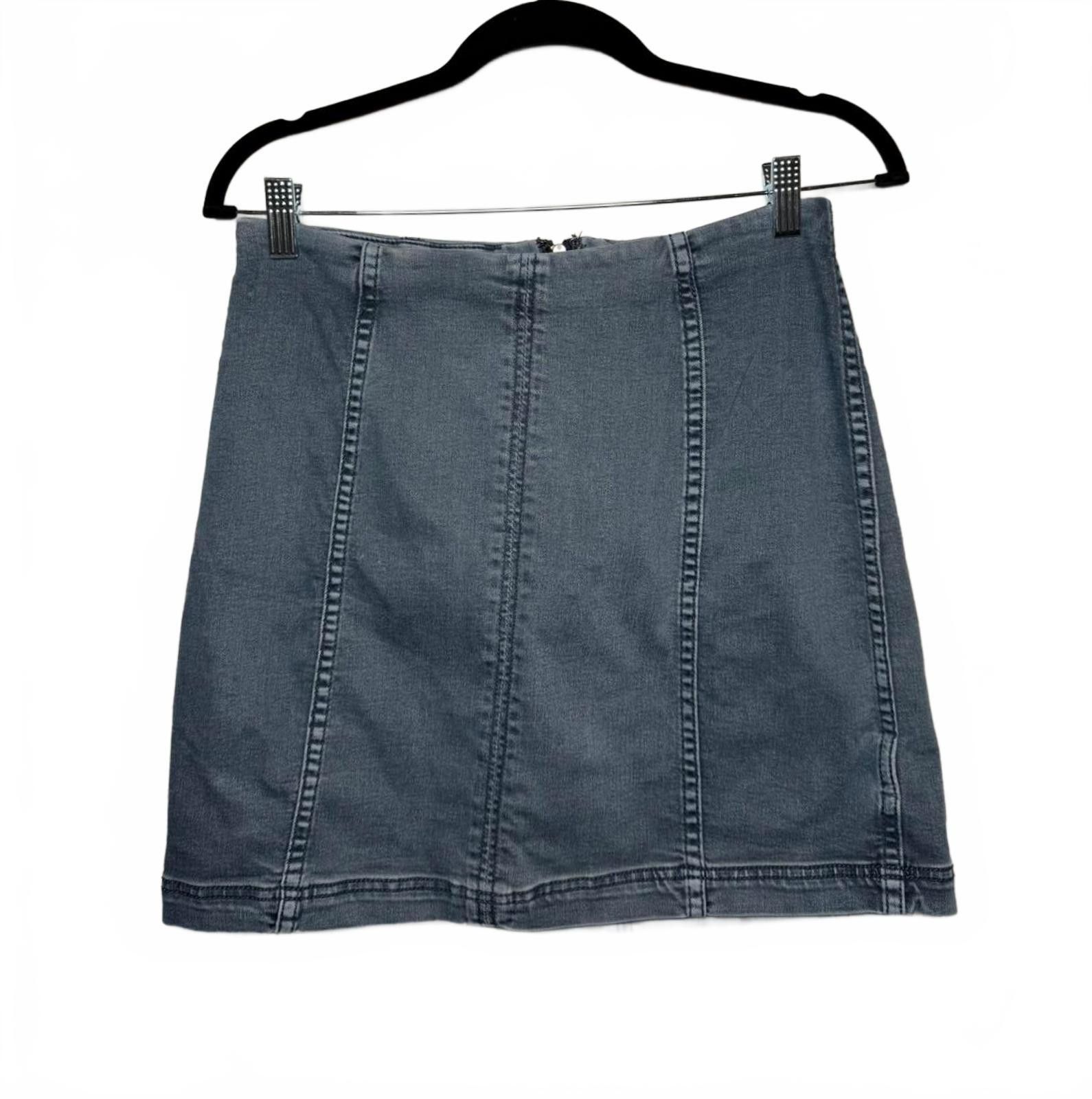 Free People Free People Denim Mini Skirt Size 36" / US 14 / IT 50 - 1 Thumbnail