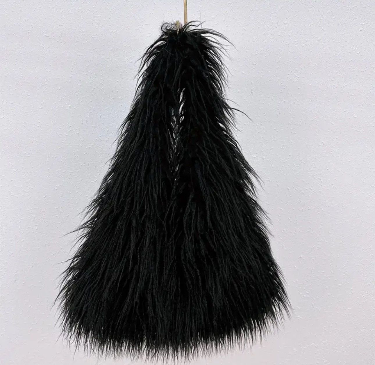Japanese Brand Designer Soft Fluffy Faux Fur Shoulder Bag Size ONE SIZE - 4 Thumbnail
