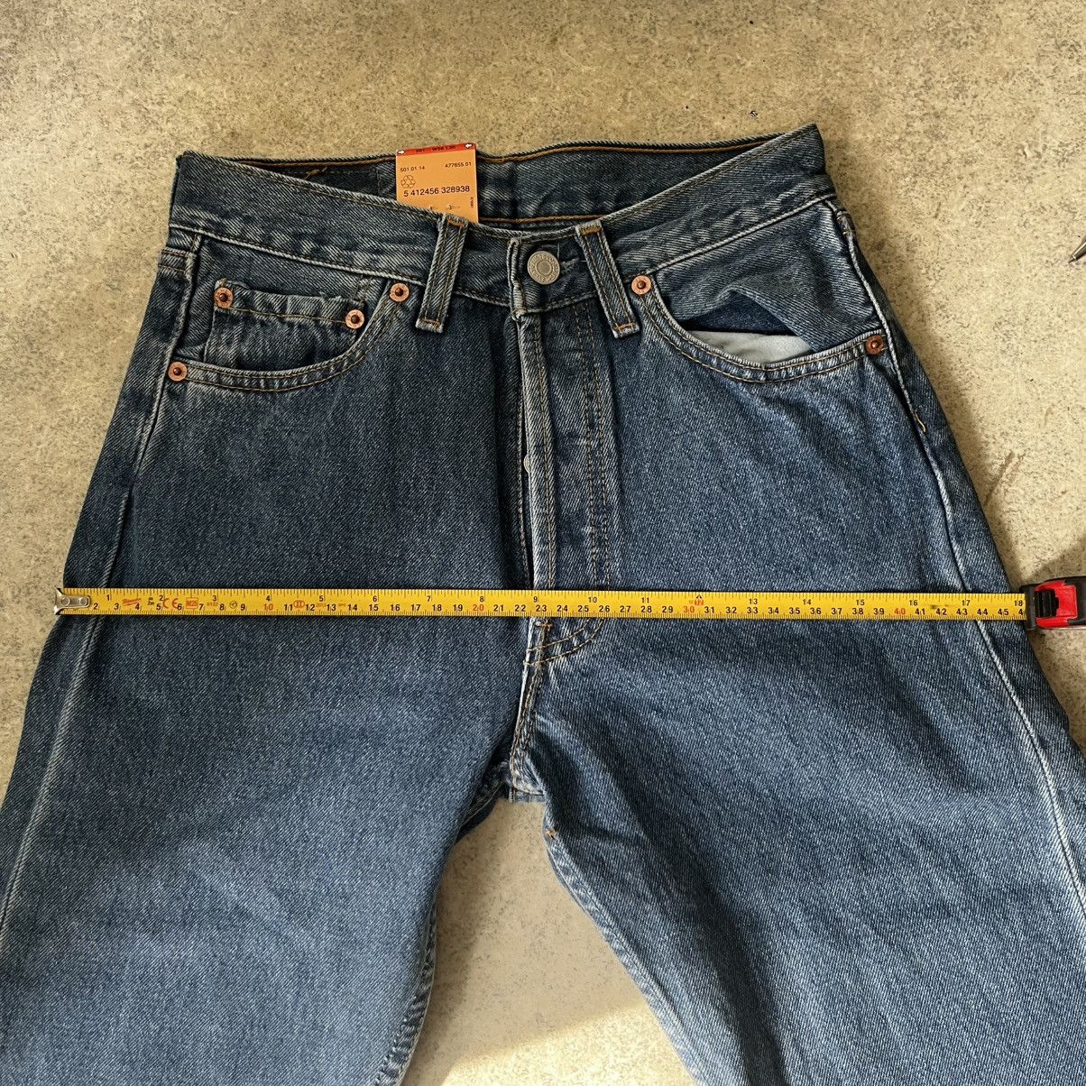 Levi's Vintage Clothing Vintage Levi’s 501 – Deadstock NWT - Made in UK Size 28" / US 6 / IT 42 - 12 Thumbnail
