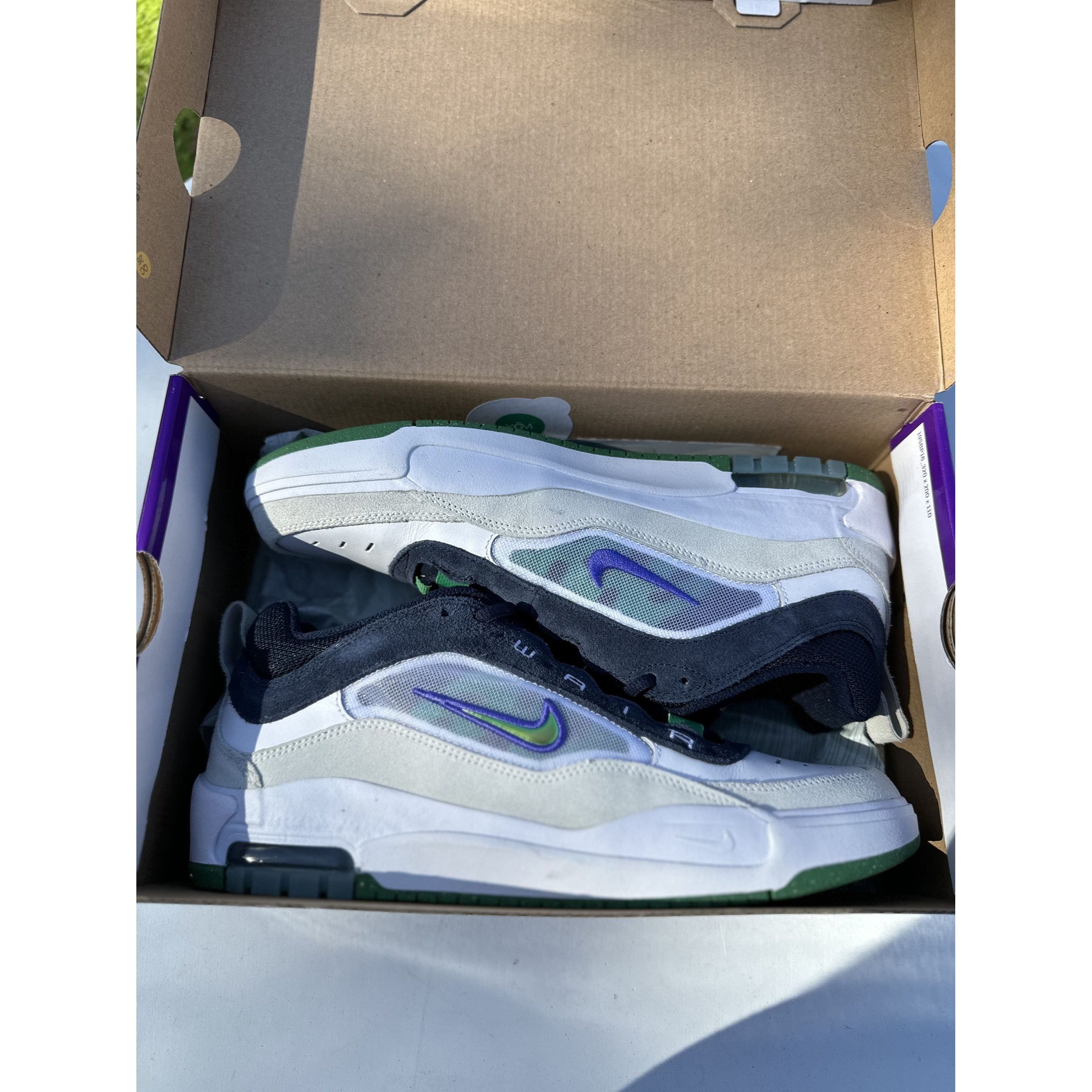 Nike Nike Air Max Ishod - Mens Athletic Shoes (Size 10.5 Mens, 12 Size US 10.5 / EU 43-44 - 5 Thumbnail