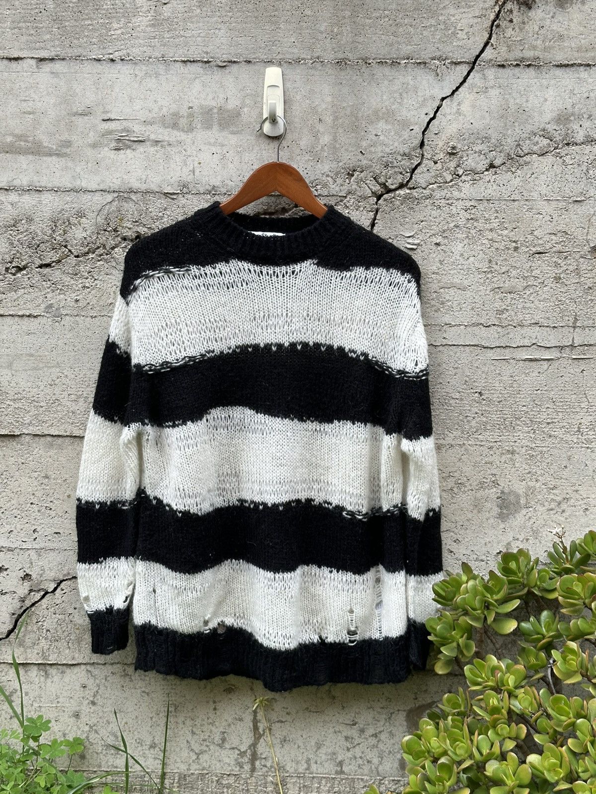 Acne Studios RARE GRAIL Acne Studios Kurt cobain distressed Italian knit Size US M / EU 48-50 / 2 - 2 Thumbnail