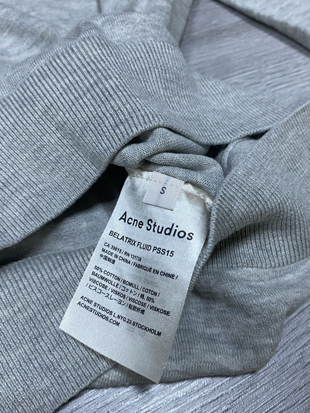 Acne Studios Acne Studiis Belatrix Fluid ss15 vintage v neck sweater Size US M / EU 48-50 / 2 - 4 Thumbnail