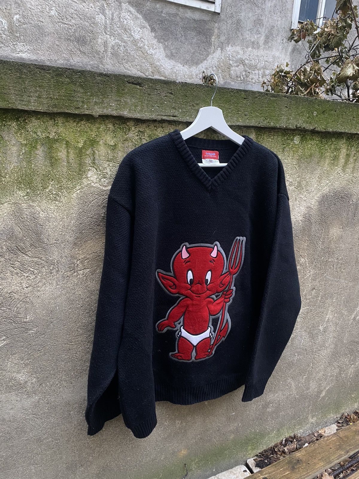 Cartoon Network × Vintage Vintage 2002 Hot Stuff Harvey Devil Embroidered Logo Sweater Size US XXL / EU 58 / 5 - 4 Thumbnail