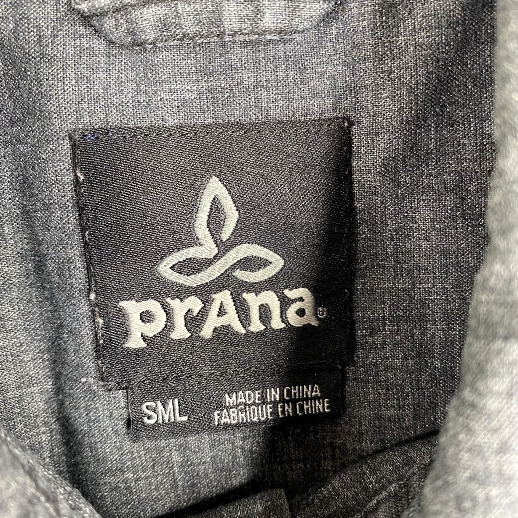 Prana Prana Shirt Mens S Gray Long Sleeve Button Up Hemp Blend Hiking Outdoors Pockets Size US S / EU 44-46 / 1 - 3 Thumbnail