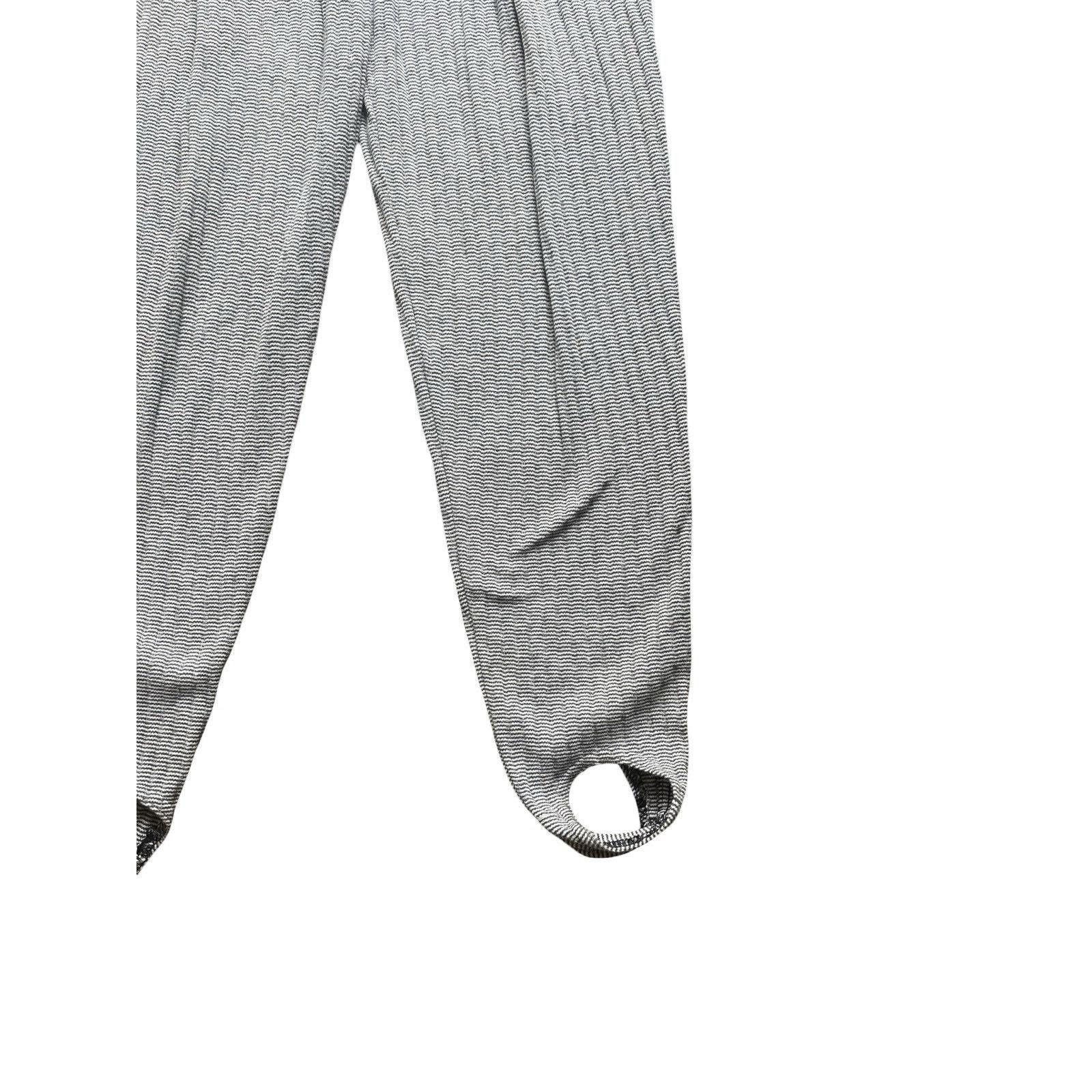 The Unbranded Brand Cozy High-Waist Gray Ribbed Lounge Pants with Stirrup Size 26" / US 2 / IT 38 - 4 Thumbnail