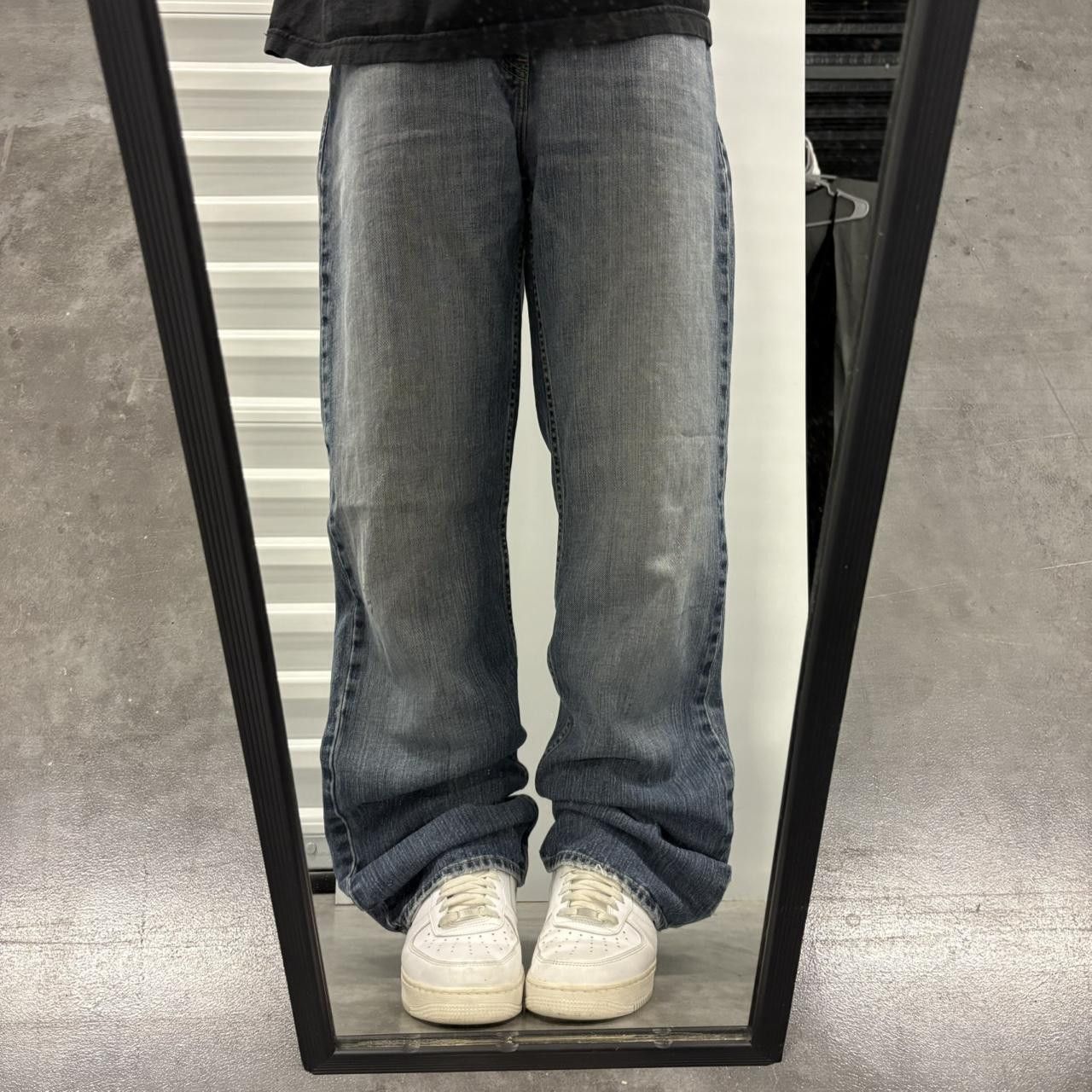 Vintage Crazy Vintage Y2K/2000s Baggy Skater Style Streetwear Y2K Style Medium Wash Denim Jeans! Size US 34 / EU 50 - 1 Thumbnail