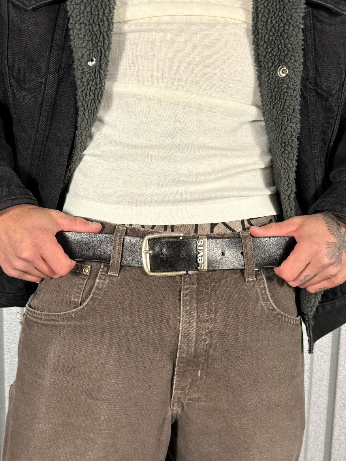 Levi's Vintage Clothing Vintage Levis Black Classic Engraved Belt Western Size 38 - 1 Thumbnail