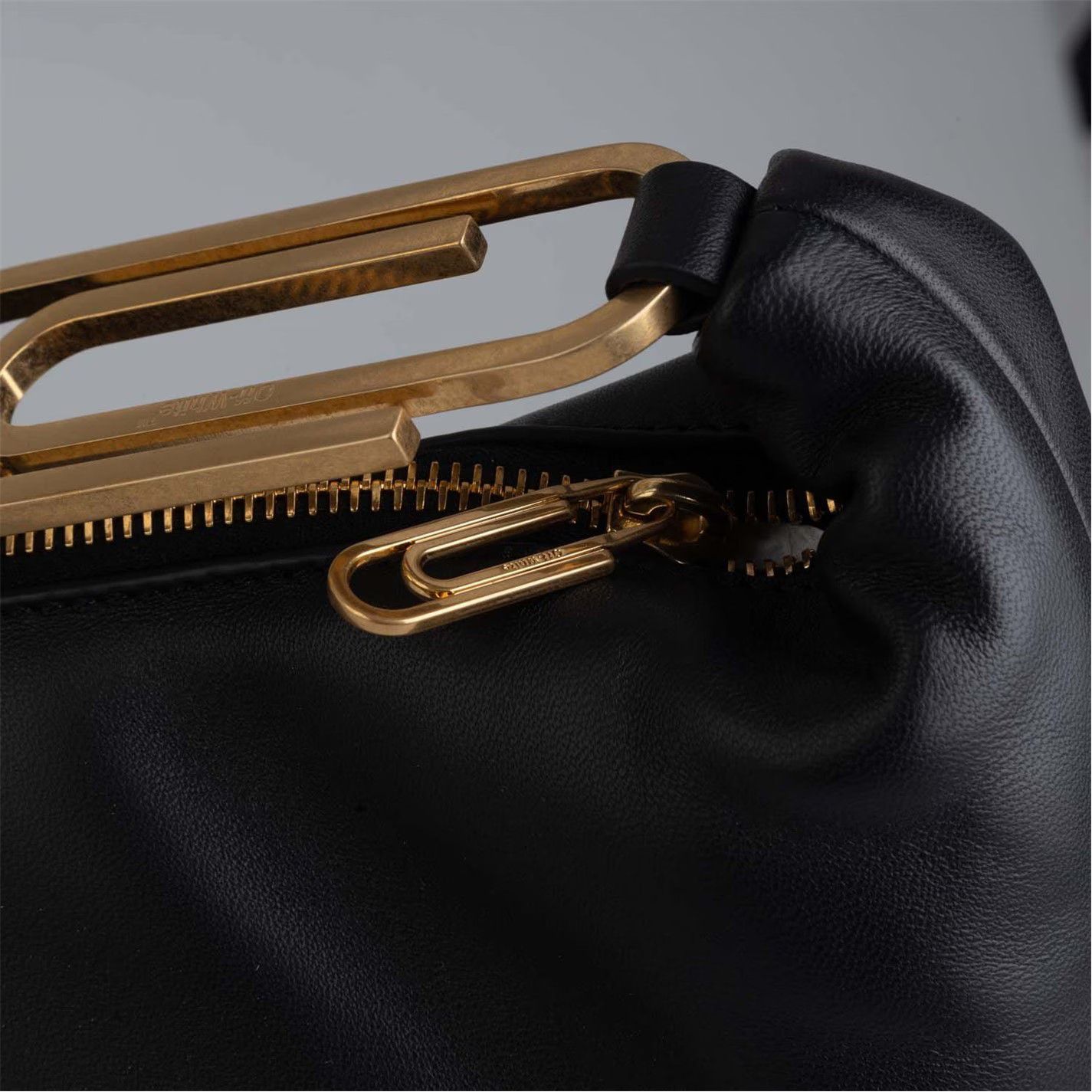 Off-White o1g2r1mq0225 Size: OS / Paperclip Hobo Bag in Black Size ONE SIZE - 5 Thumbnail