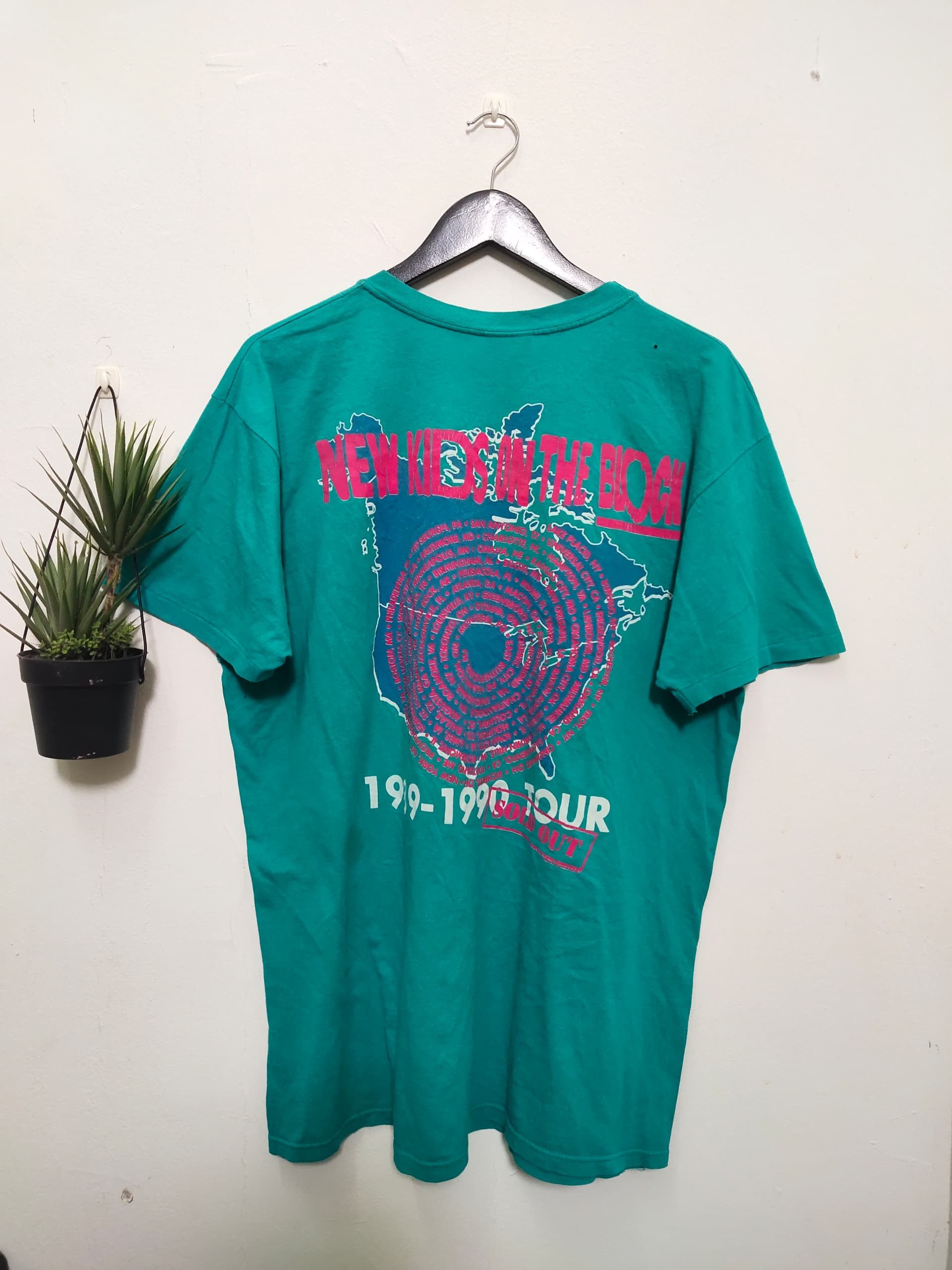 Band Tees Vintage 1989 New Kids On The Block band tshirt promo Size US XL / EU 56 / 4 - 2 Thumbnail
