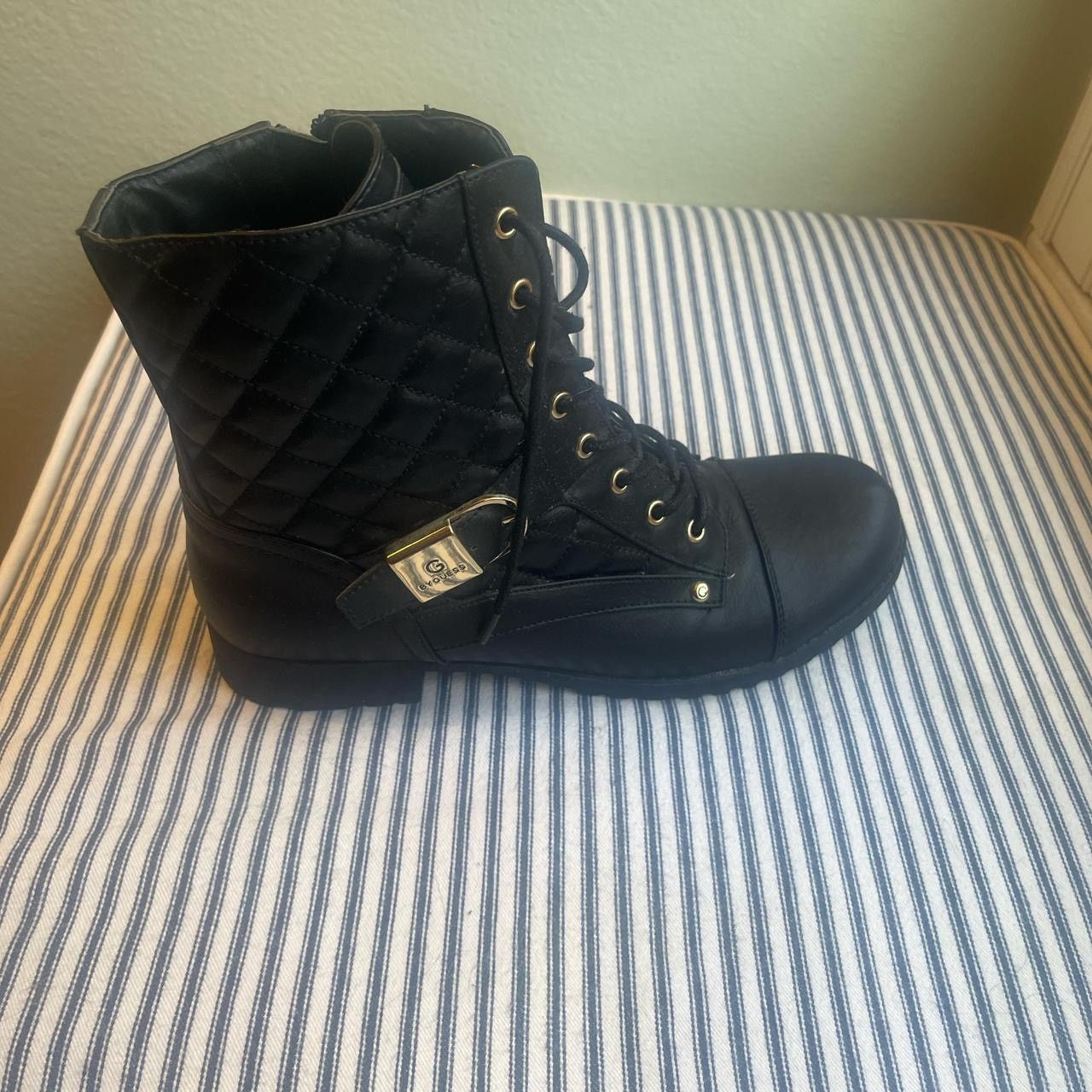 Other Guess Combat Boots. Size US 10 / IT 40 - 4 Thumbnail