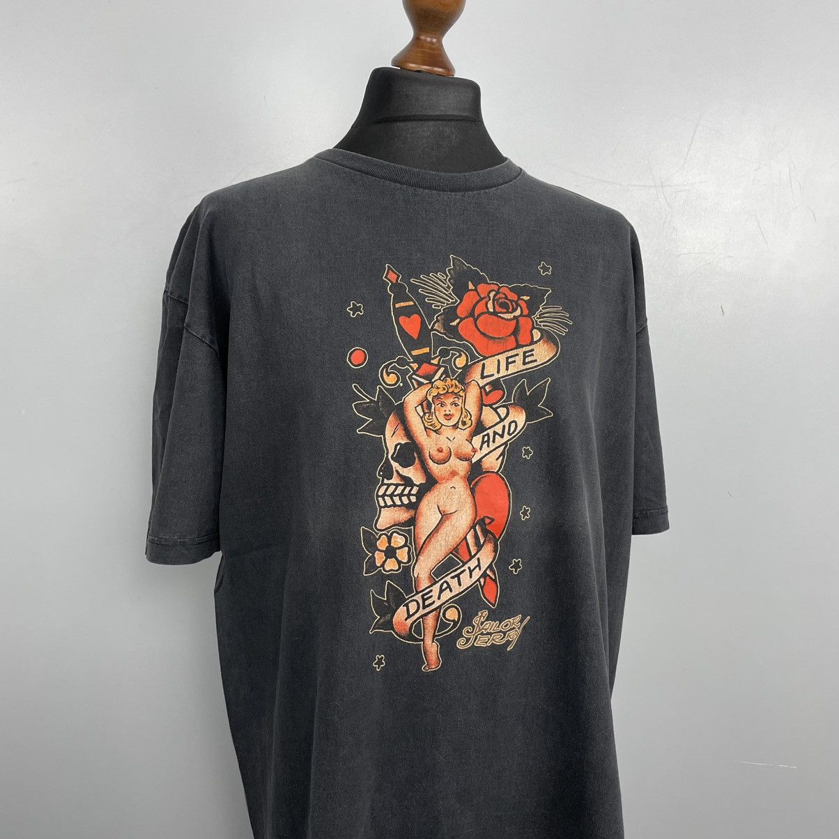 Vintage Vintage Very Interesting T-shirt Live in death Sailor Jerry Size US XL / EU 56 / 4 - 6 Thumbnail