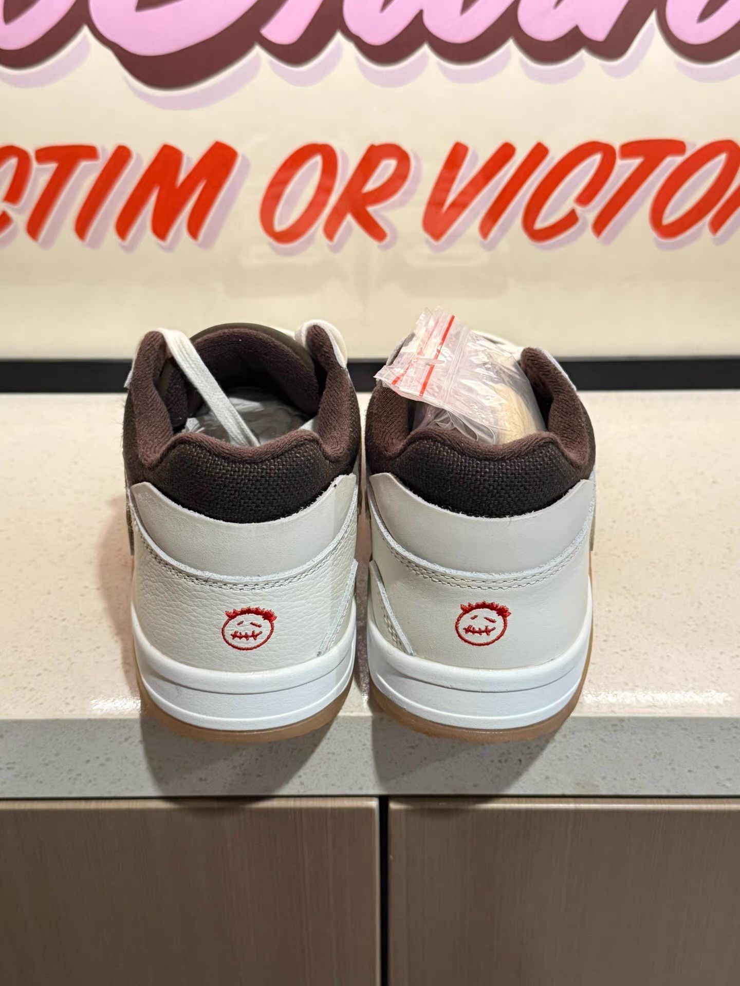 Nike Travis Scott x Jordan Jumpman Jack basketball shoes。Ｑ20 Size US 9.5 / EU 42-43 - 3 Thumbnail
