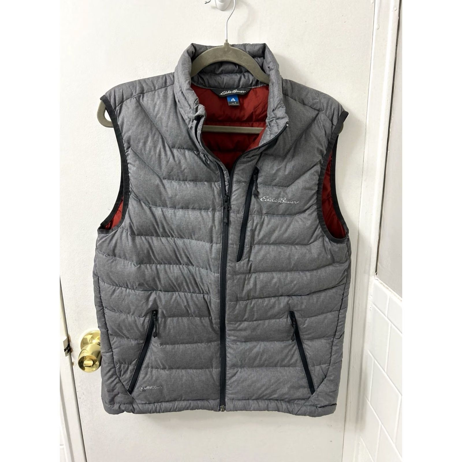 Eddie Bauer VINTAGE? No. Eddie Bauer First Ascent StormDown Vest Mens S Gray Full Zip 800 Down Puffer Jacket Style Outdoor Size US S / EU 44-46 / 1 - 2 Thumbnail